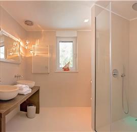 Luxury 6 Bedroom Brac Island Beach Front Villa With Heated Infinity Pool and lift near Sumartin sleeps 12